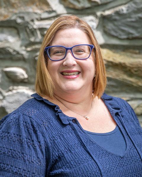 headshot of susan manwiller